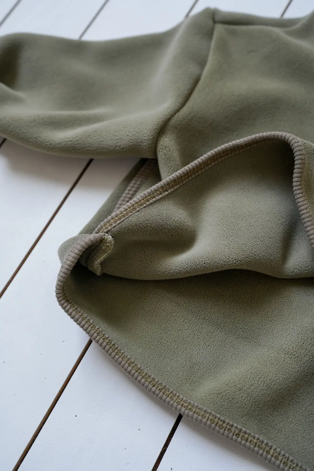 Kids olive fleece pullover and trousers